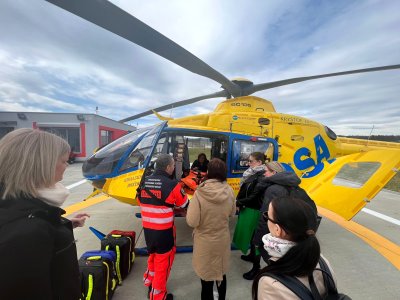 LEKTOŘI Z ESTONSKA NAVŠTÍVILI ZDRAVOTNICKÉ OPERAČNÍ STŘEDISKO A LETECKOU ZÁCHRANNOU SLUŽBU
